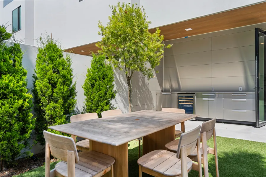 Backyard dining